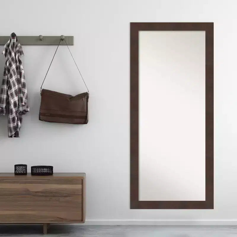 29" x 65" Ganzkörperspiegel zum Anlehnen, braun, ohne Facettenschliff, Rahmen aus Polystyrol, 5ft hoch