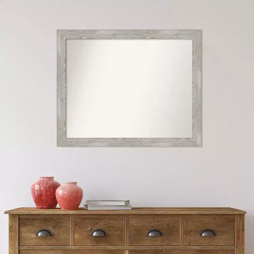 32" x 26" Schmaler Wandspiegel in Taubengrau mit gewaschener Optik, ohne Facettenschliff, modern und rechteckig, Montagematerial inklusive