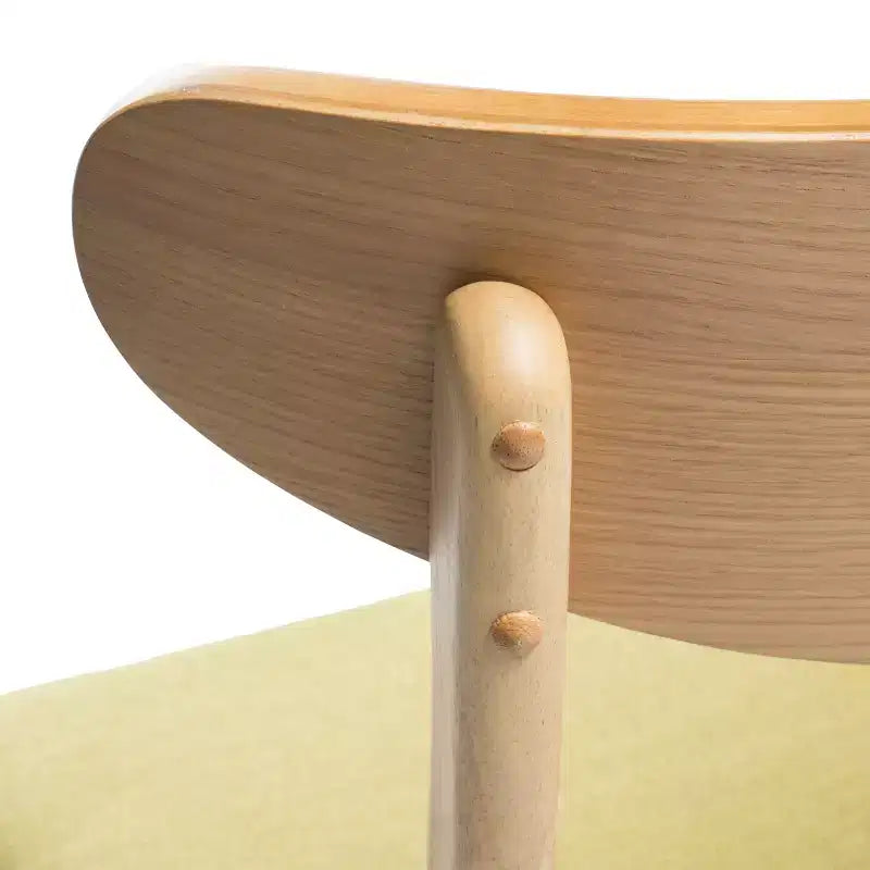 Juego de 2 sillas de comedor de estilo clásico de madera natural