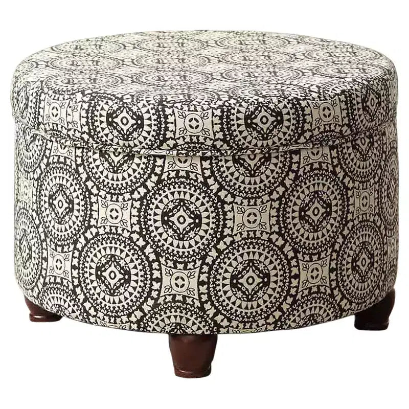 Aufbewahrungshocker im Retro-Tribal-Stil