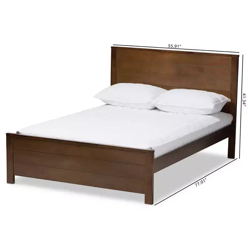 Plattformbett aus verarbeitetem Holz im modern-klassischen Stil